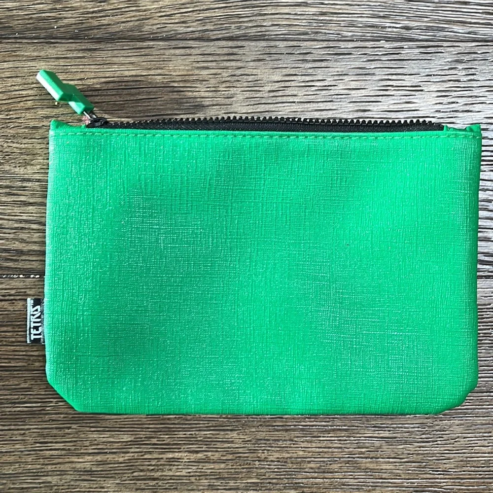 Ipsy Cosmetic Bags Set of Four Green Stripes Pink